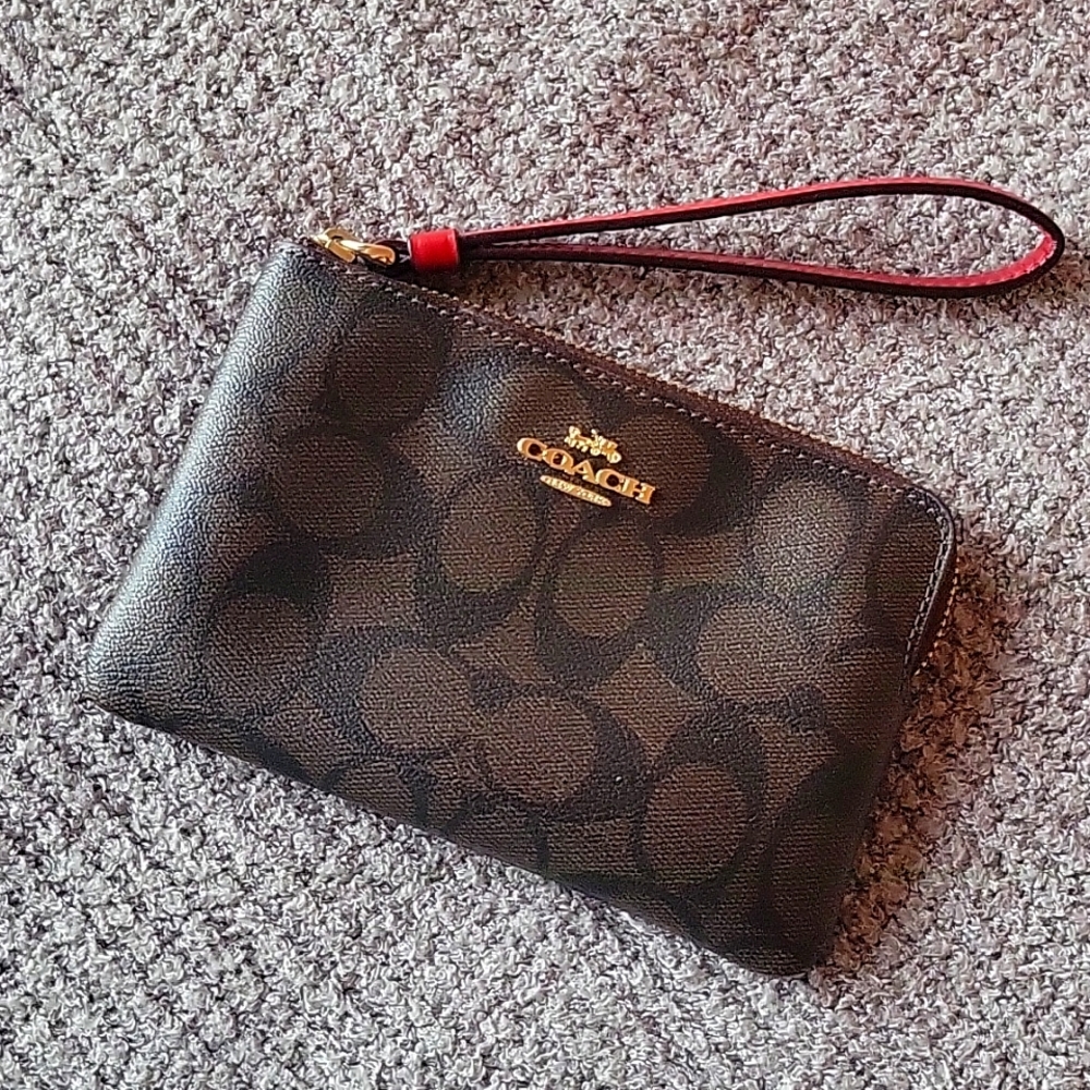 Coach Wristlet In Signature Canvas